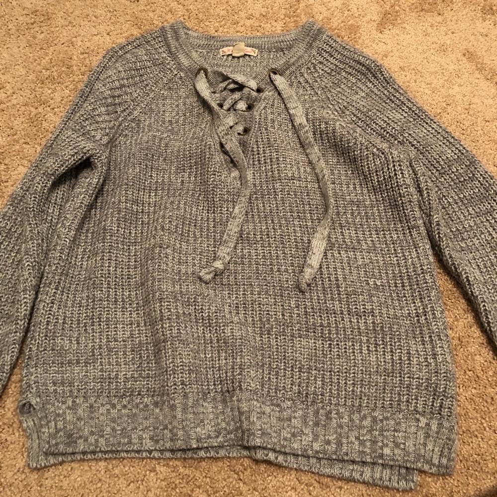 grey sweater